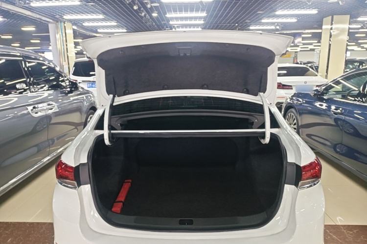 Used Buick GT 2021 Revised Version Flagship 1.5L Automatic Entry-Level Trim Trunk