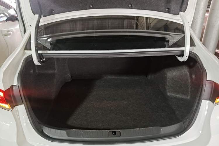 Used Buick GT 2021 Revised Version Flagship 1.5L Automatic Elite Edition Trunk