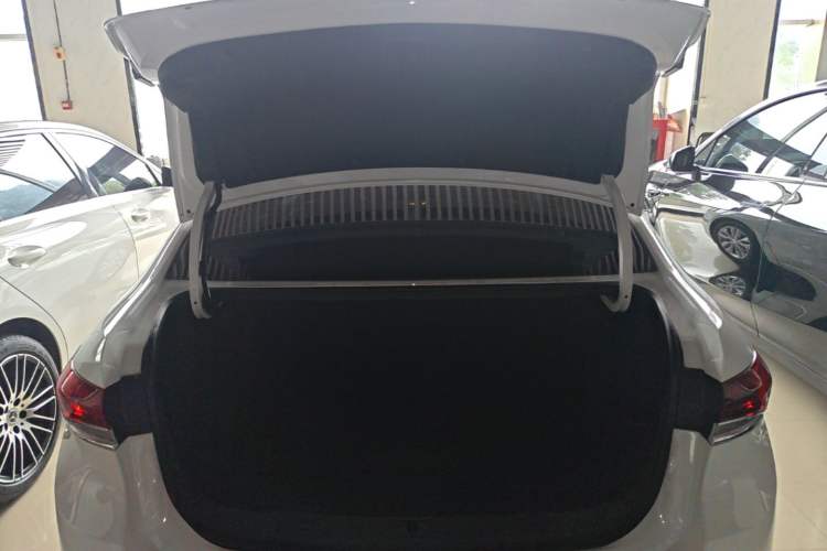 Used Buick GT 2021 Revised Version Flagship 1.5L Automatic Entry-Level Trim Trunk