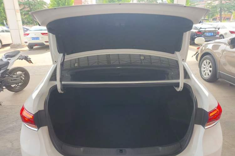 Used Buick GT 2021 Revised Version Flagship 1.5L Automatic Elite Edition Trunk