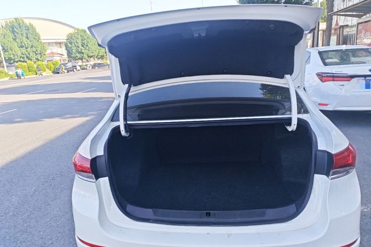 Used Buick GT 2021 Revised Version Flagship 1.5L Automatic Elite Edition Trunk