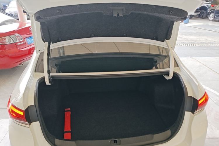 Used Buick GT 2021 Revised Version Flagship 1.5L Automatic Elite Edition Trunk