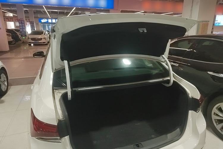 Used Buick GT 2021 1.3T Automatic Mild Hybrid Elite Version Trunk