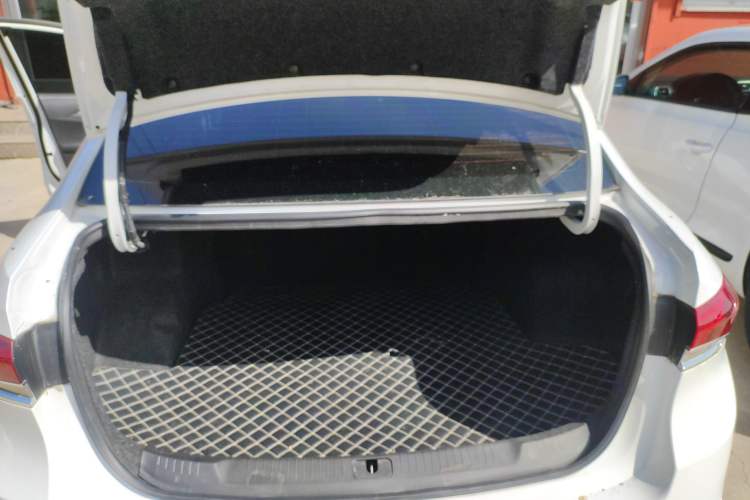 Used Buick GT 2021 Revised Version Flagship 1.5L Automatic Elite Edition Trunk