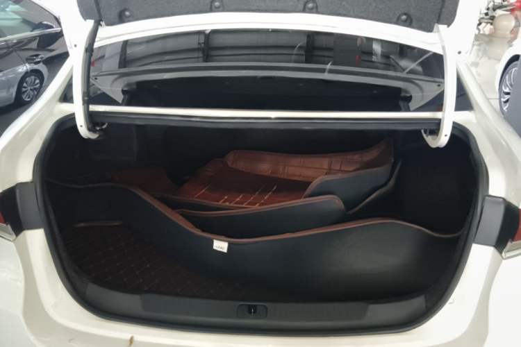 Used Buick GT 2021 Revised Version Flagship 1.5L Automatic Elite Edition Trunk