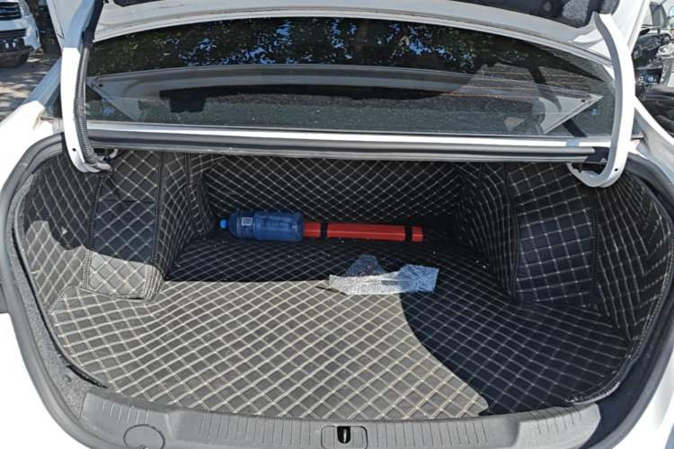 Used Buick GT 2021 Exemplar 1.5L Automatic Elite Version Trunk