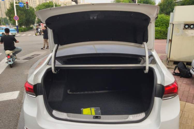 Used Buick GT 2021 1.3T Automatic Mild Hybrid Elite Version Trunk