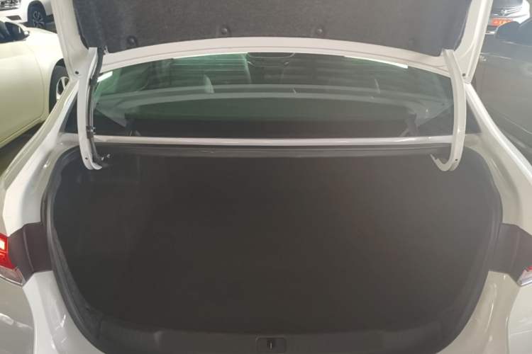 Used Buick GT 2021 Revised Version Flagship 1.5L Automatic Elite Edition Trunk