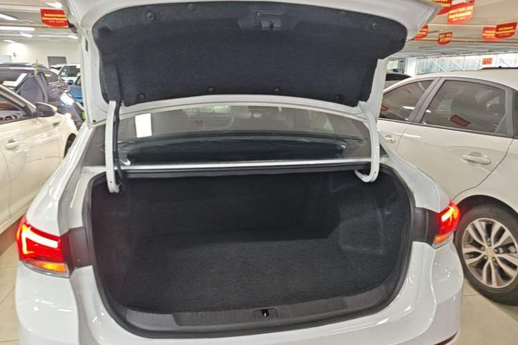 Used Buick GT 2021 Revised Version Flagship 1.5L Automatic Elite Edition Trunk