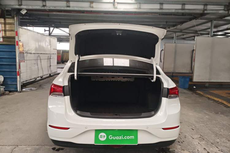 Used Buick GT 2021 Revised Version Flagship 1.5L Automatic Entry-Level Trim Trunk