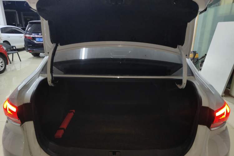 Used Buick GT 2021 Revised Version Flagship 1.5L Automatic Elite Edition Trunk