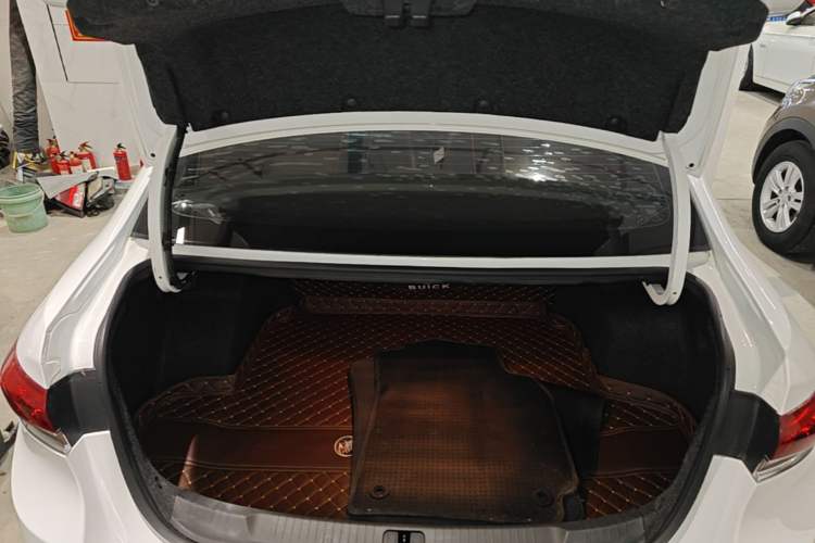 Used Buick GT 2021 Exemplar 1.5L Automatic Elite Version Trunk