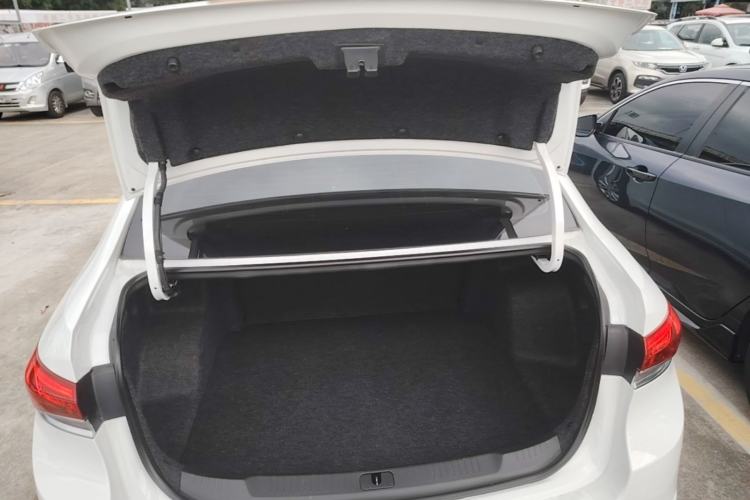 Used Buick GT 2021 Revised Version Flagship 1.5L Automatic Elite Edition Trunk