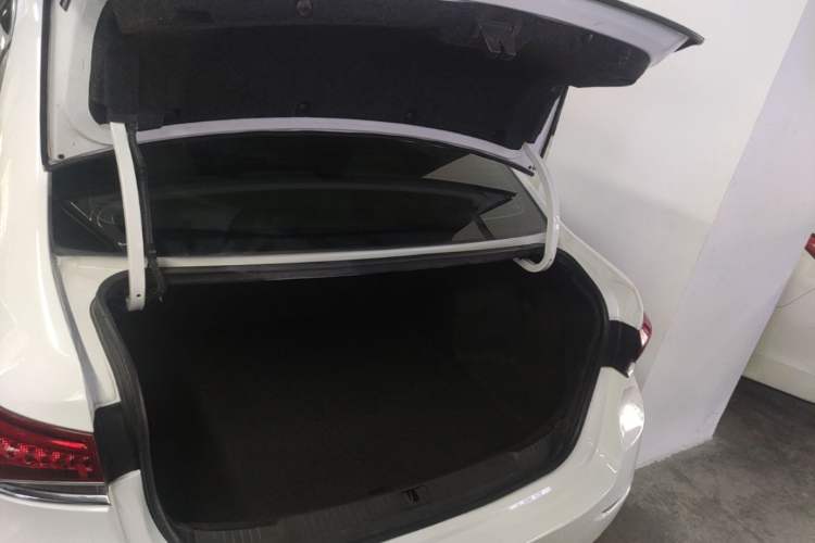 Used Buick GT 2021 Exemplar 1.5L Automatic Elite Version Trunk