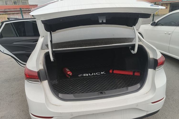 Used Buick GT 2021 Revised Version 1.3T Automatic Mild Hybrid Elite Edition Trunk