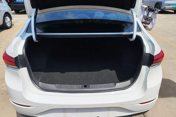 Used Buick GT 2021 Revised Version Flagship 1.5L Automatic Elite Edition Trunk