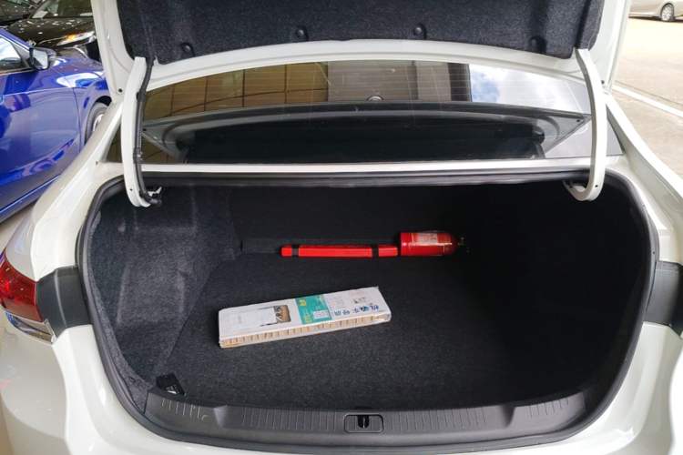 Used Buick GT 2021 1.3T Automatic Mild Hybrid Elite Version Trunk