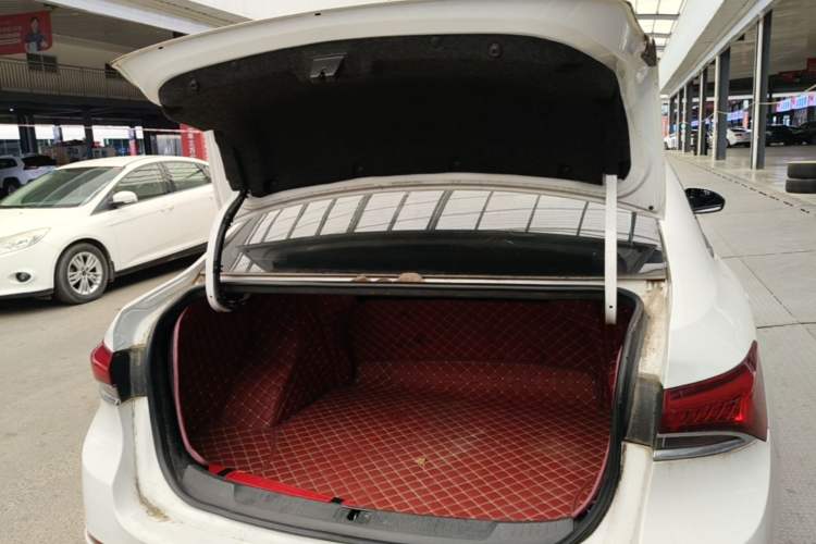 Used Buick GT 2021 Revised Version Flagship 1.5L Automatic Elite Edition Trunk