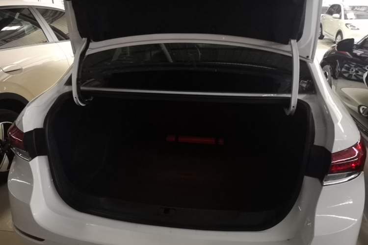 Used Buick GT 2021 Revised Version Flagship 1.5L Automatic Elite Edition Trunk