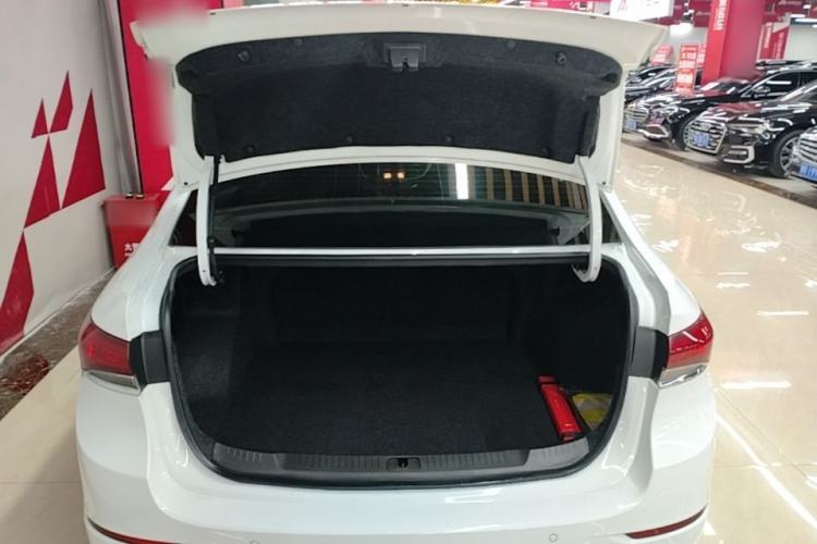 Used Buick GT 2021 Revised Version Flagship 1.5L Automatic Elite Edition Trunk