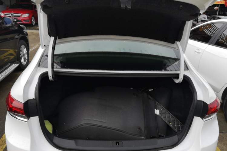 Used Buick GT 2021 Revised Version Flagship 1.5L Automatic Entry-Level Trim Trunk