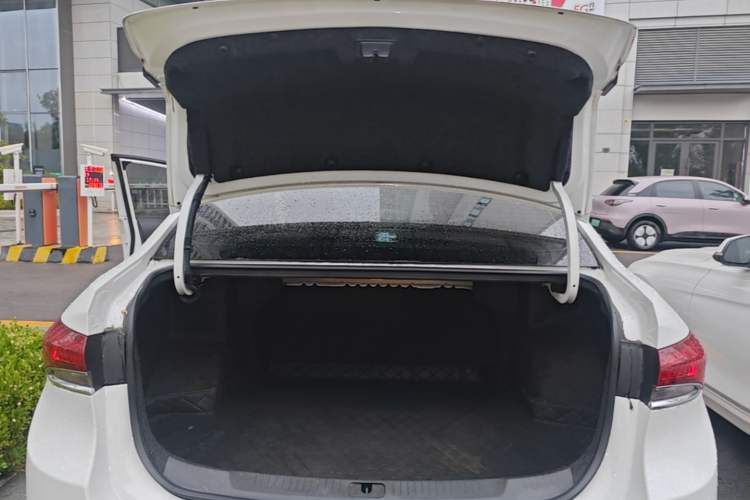 Used Buick GT 2021 Revised Version Flagship 1.5L Automatic Elite Edition Trunk