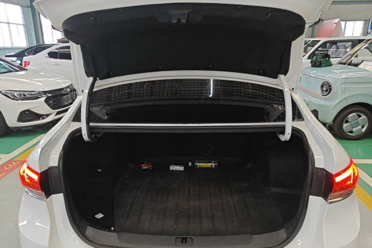 Used Buick GT 2021 Revised Version Flagship 1.5L Automatic Entry-Level Trim Trunk