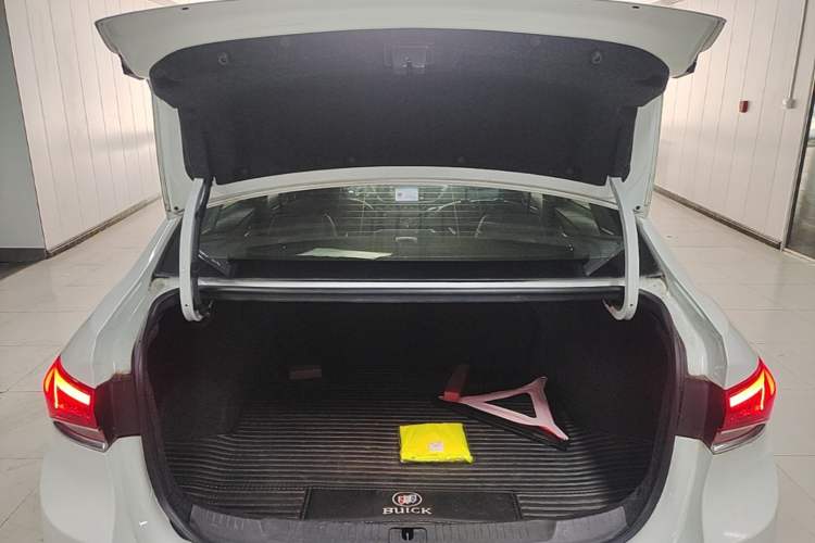 Used Buick GT 2021 1.3T Automatic Mild Hybrid Elite Version Trunk