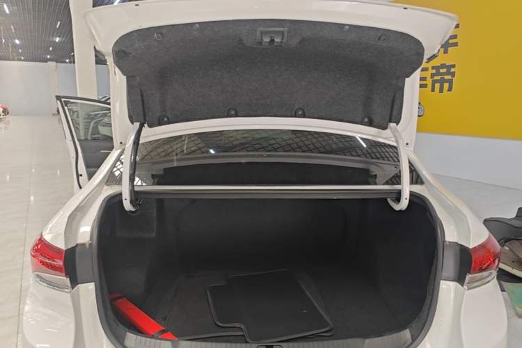 Used Buick GT 2021 Revised Version Flagship 1.5L Automatic Elite Edition Trunk