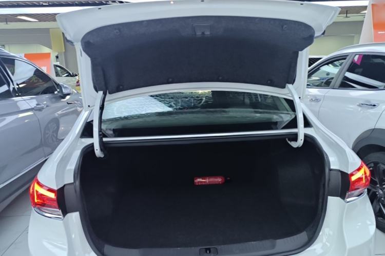 Used Buick GT 2021 Revised Version 1.3T Automatic Mild Hybrid Elite Edition Trunk