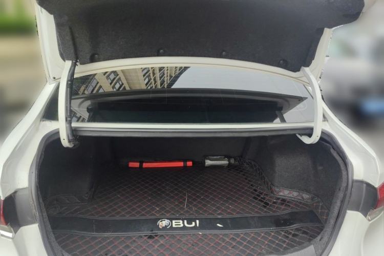 Used Buick GT 2021 1.3T Automatic Mild Hybrid Elite Version Trunk