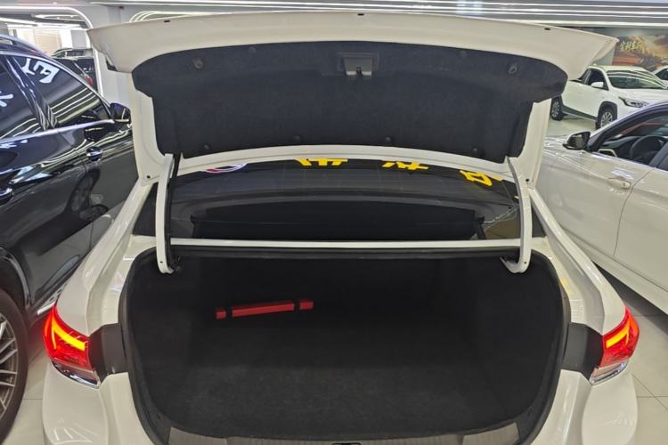 Used Buick GT 2021 1.3T Automatic Mild Hybrid Entry Model Trunk