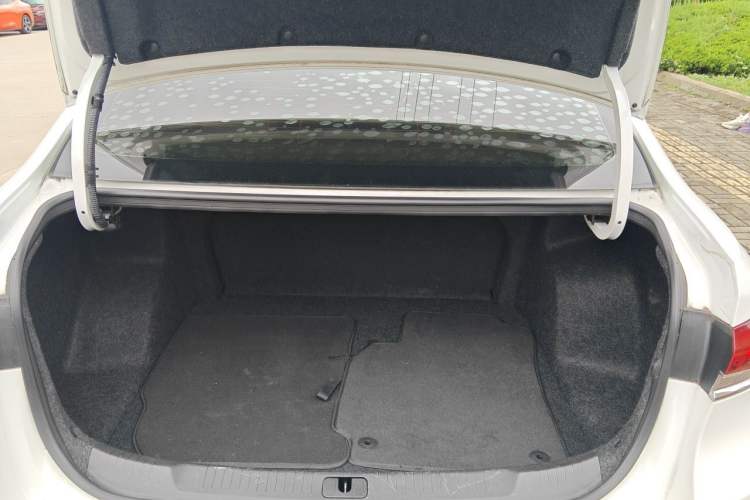 Used Buick GT 2021 Revised Version Flagship 1.5L Automatic Elite Edition Trunk