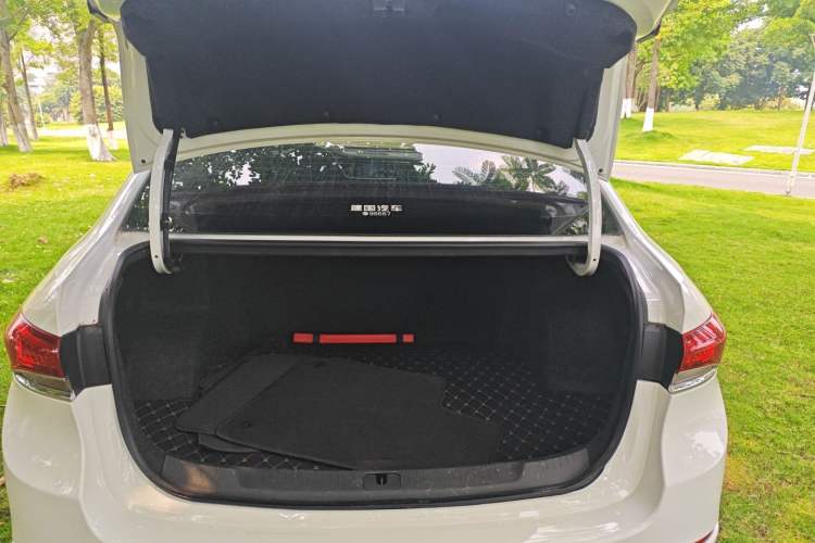 Used Buick GT 2021 Revised Version Flagship 1.5L Automatic Elite Edition Trunk