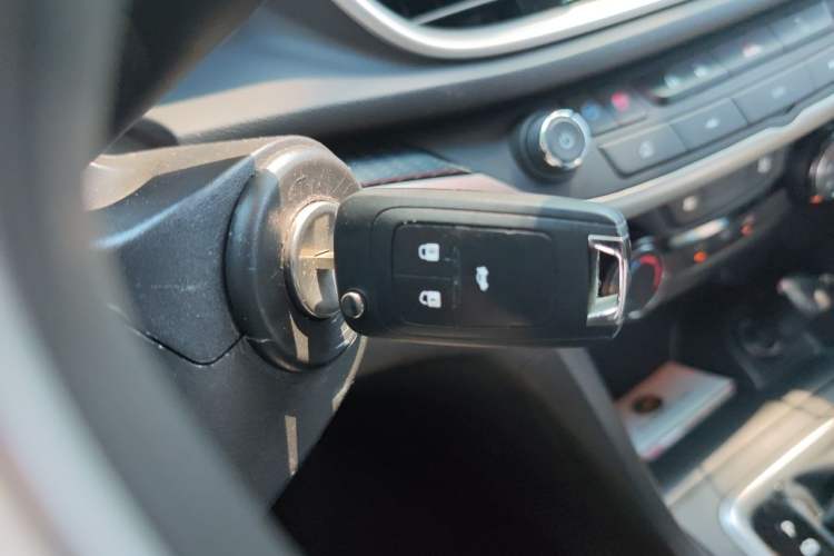 Used Buick GT 2021 1.3T Automatic Mild Hybrid Elite Version Vehicle Key