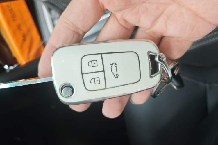 Used Buick GT 2021 1.3T Automatic Mild Hybrid Elite Version Vehicle Key