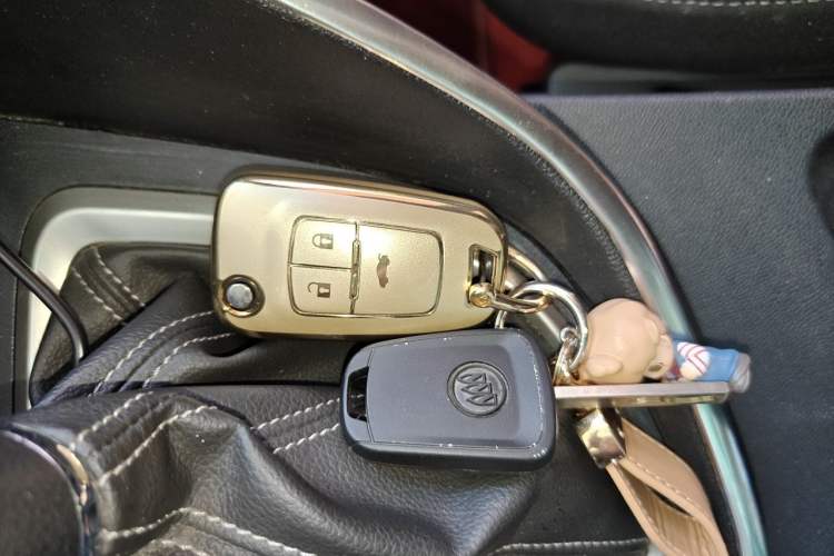 Used Buick GT 2021 Revised Version 1.3T Automatic Mild Hybrid Elite Edition Vehicle Key
