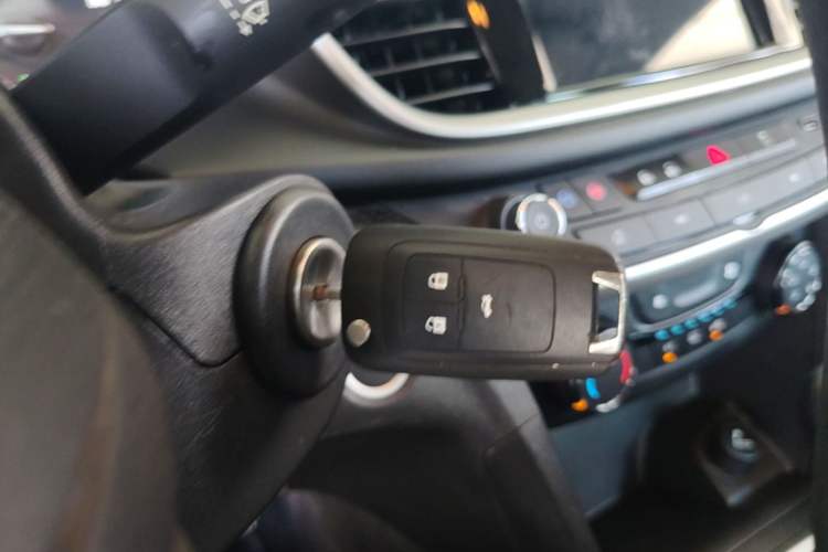 Used Buick GT 2021 Revised Version Flagship 1.5L Automatic Elite Edition Vehicle Key