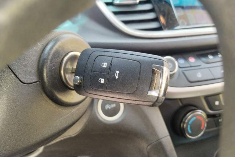Used Buick GT 2021 1.3T Automatic Mild Hybrid Elite Version Vehicle Key