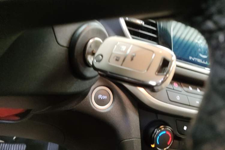 Used Buick GT 2021 Revised Version Flagship 1.5L Automatic Elite Edition Vehicle Key