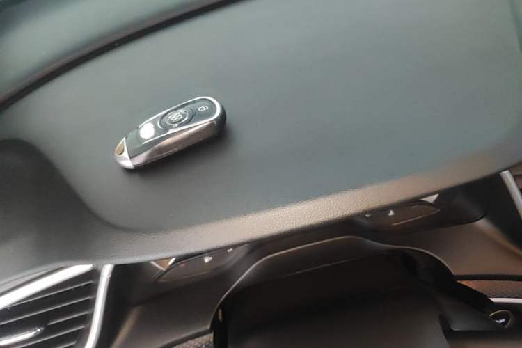 Used Buick GT 2021 Revised Version Flagship 1.5L Automatic Elite Edition Vehicle Key