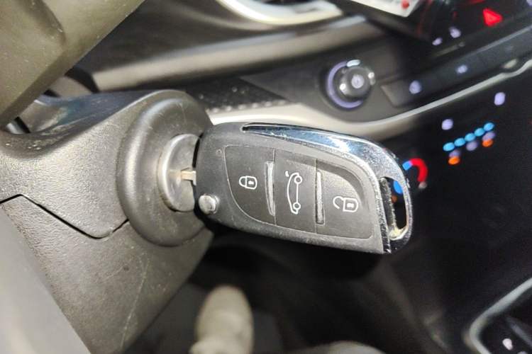 Used Buick GT 2021 Revised Version Flagship 1.5L Automatic Entry-Level Trim Vehicle Key