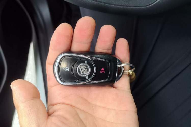 Used Buick GT 2021 Revised Version Flagship 1.5L Automatic Elite Edition Vehicle Key