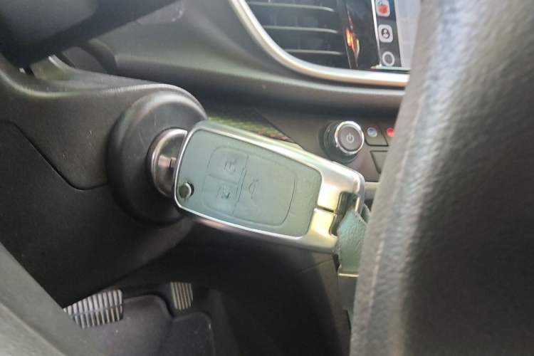 Used Buick GT 2021 Revised Version Flagship 1.5L Automatic Elite Edition Vehicle Key
