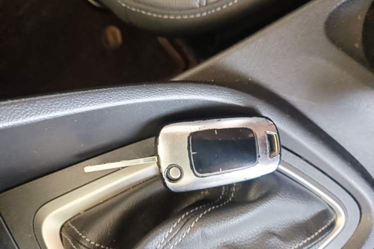 Used Buick GT 2021 1.3T Automatic Mild Hybrid Elite Version Vehicle Key