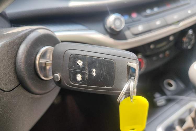 Used Buick GT 2021 Revised Version Flagship 1.5L Automatic Elite Edition Vehicle Key
