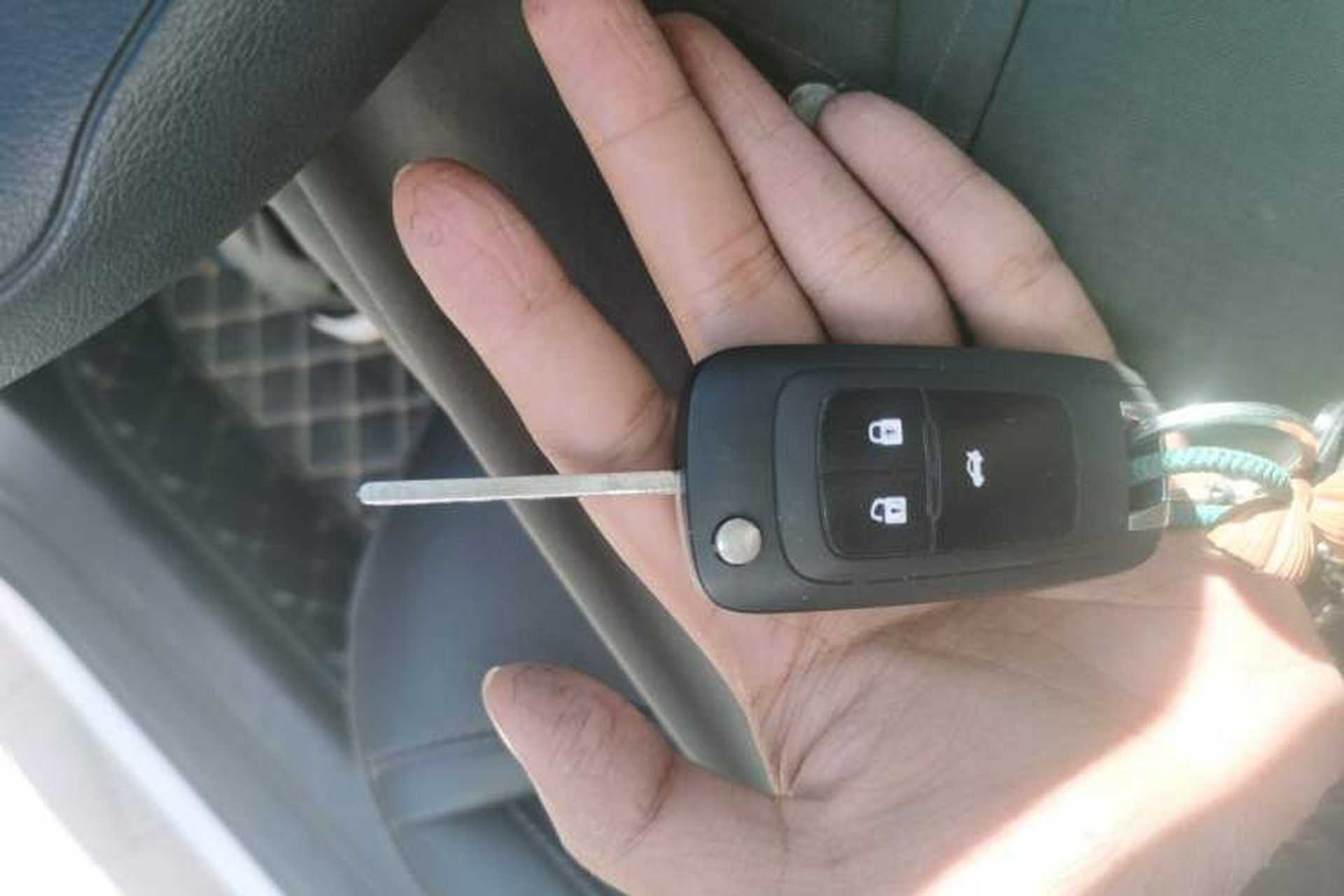 Used Buick GT 2021 Revised Version 1.3T Automatic Mild Hybrid Elite Edition Vehicle Key