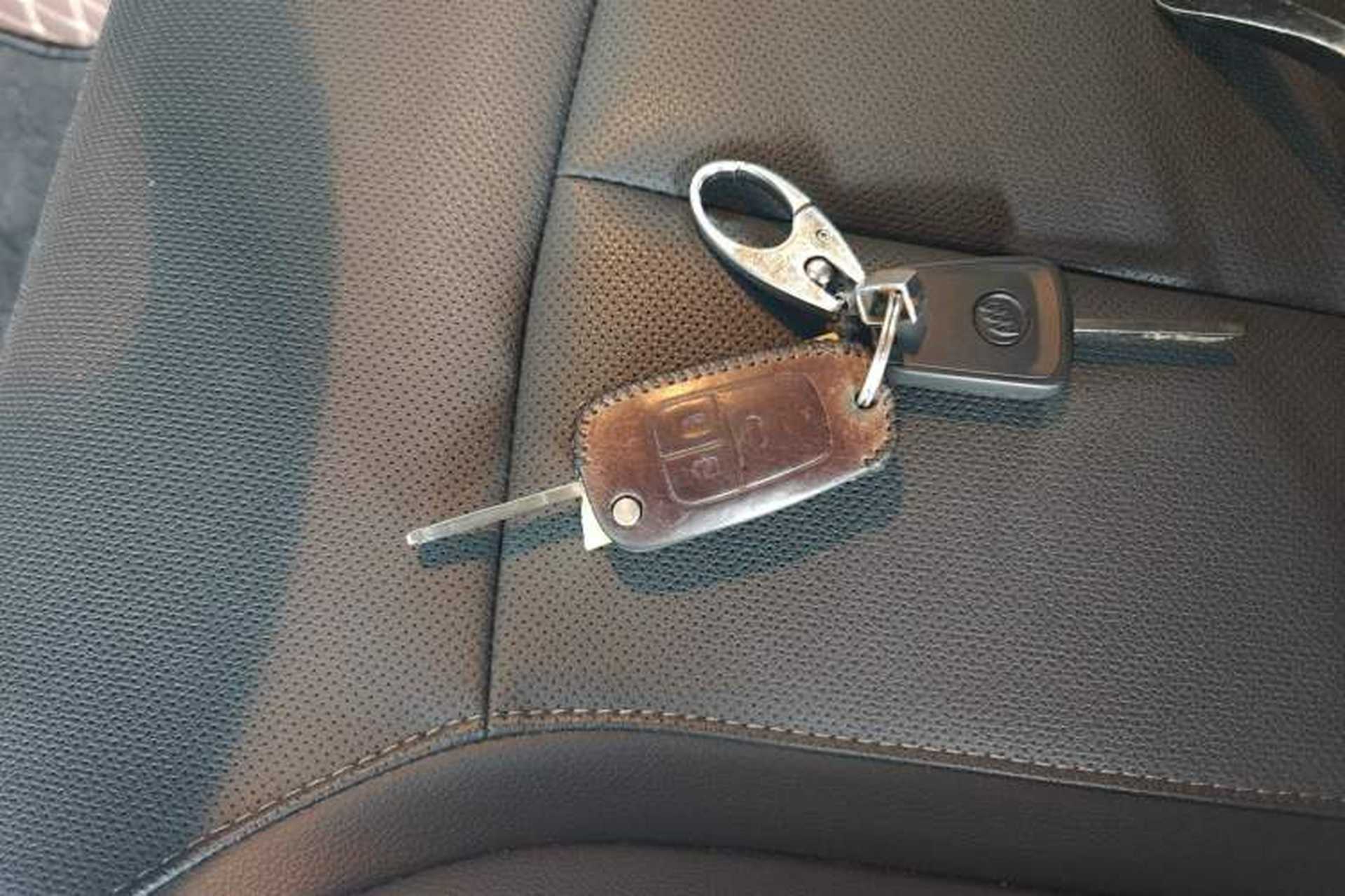 Used Buick GT 2021 Revised Version Flagship 1.5L Automatic Elite Edition Vehicle Key