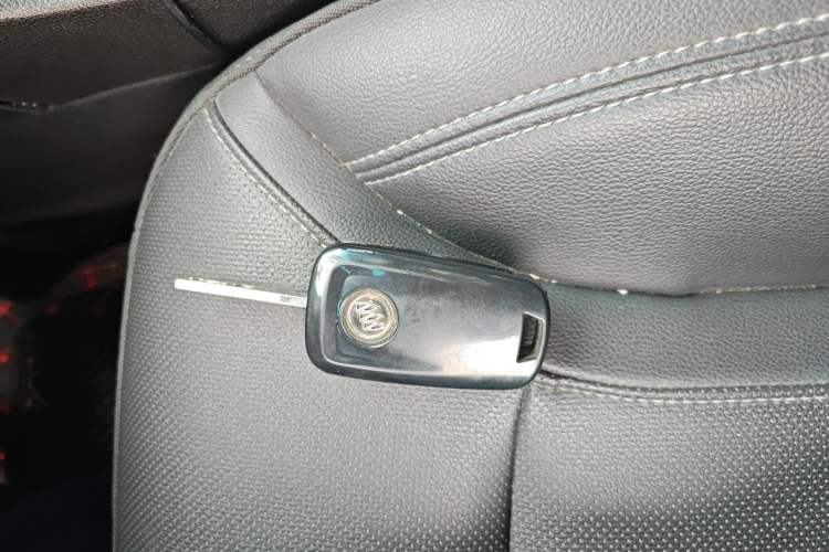 Used Buick GT 2021 Revised Version 1.3T Automatic Mild Hybrid Elite Edition Vehicle Key