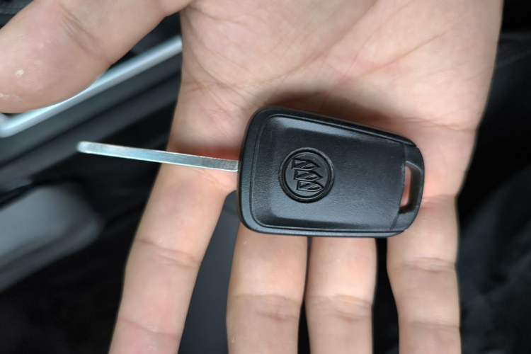 Used Buick GT 2021 Revised Version 1.3T Automatic Mild Hybrid Elite Edition Vehicle Key